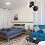 Leiland #Colony_White_Tower_Suite